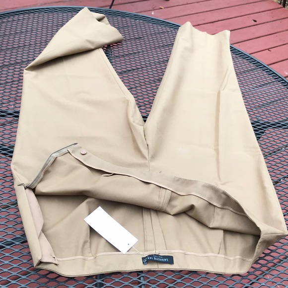 Lafayette 148 New York Size 14 Light Weight Capris